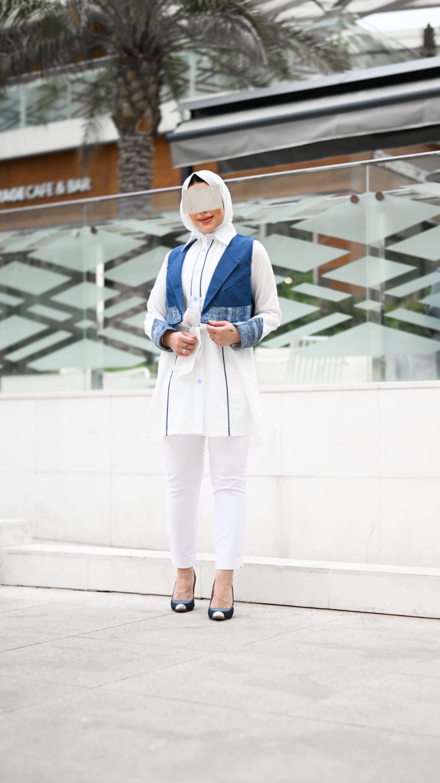 طقم نسائئ جذاب باللون الابيض والاصفر طقم نسائئ جذاب باللون الابيض والاصفر